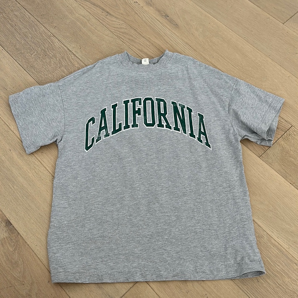 oversized gray t shirt